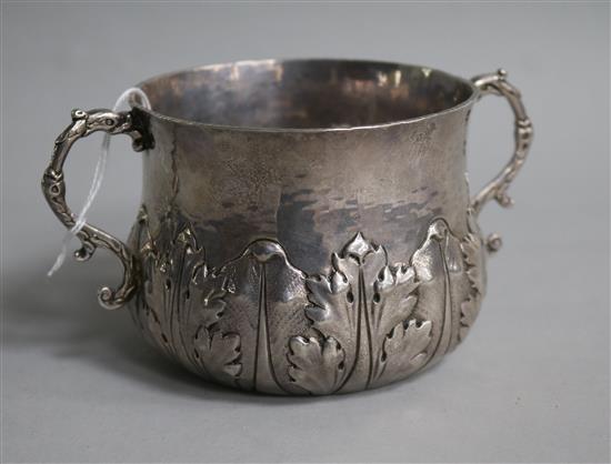 A late Victorian Britannia standard silver porringer, Charles Stuart Harris, London, 1898, 6.4 oz.